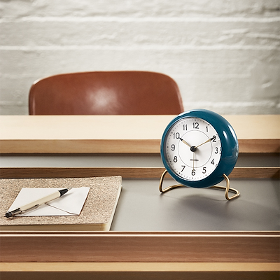 Arne Jacobsen Station bordur grøn