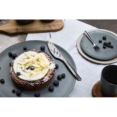 Aida RAW lagkagekniv sort