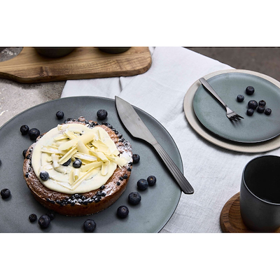 Aida RAW lagkagekniv mat sort