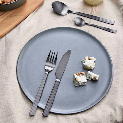 Aida RAW bestiksæt mat sort 16 dele