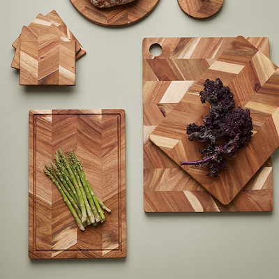 Aida Akacie skærebræt med saftrille 40 cm