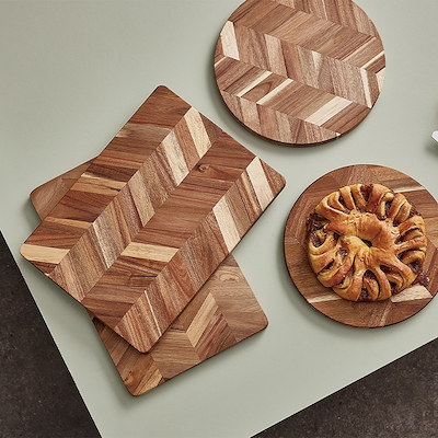 Aida Akacie skærebræt sildebensmønster 38 cm