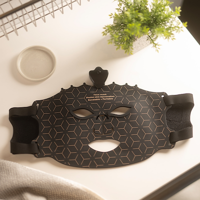 ByGaard LED lysterapi ansigtsmaske sort