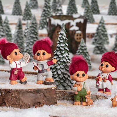 Lykketrold Julesyngende Bror af Grandam-familien rød 13 cm