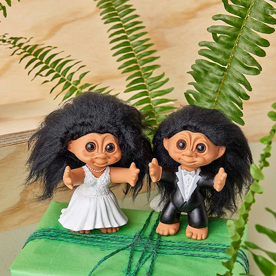 Lykketrold brudepar sort 9 cm