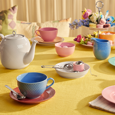 Lyngby Porcelæn Rhombe Color æggebæger rosa