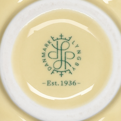 Lyngby Porcelæn Flower smørblomst vase sand H 11,5 cm