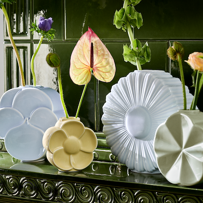 Lyngby Porcelæn Flower smørblomst vase sand H 11,5 cm