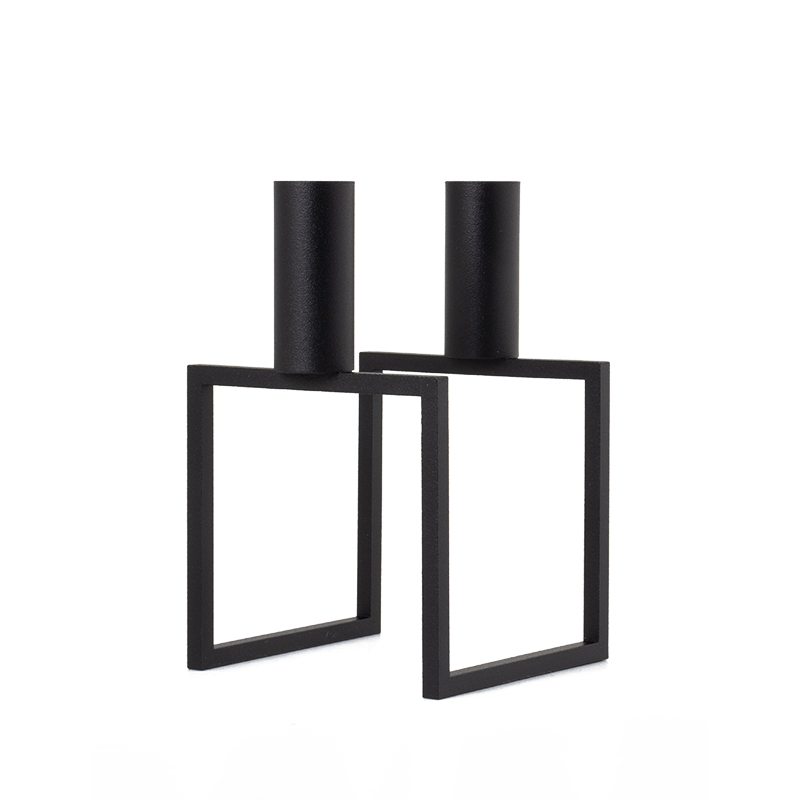 Audo Copenhagen Kubus 2 lysestage sort | Kop & Kande