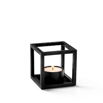 Audo Copenhagen Kubus T fyrfadsstage sort