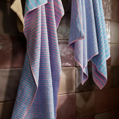 Juna Nuance håndklæde lys blå/rosa 70x140 cm