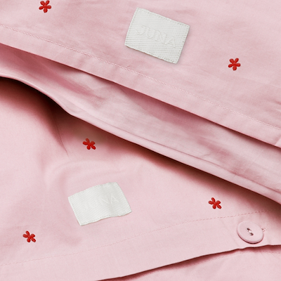 Juna Daisy sengetøj pink/rød 140x220 cm