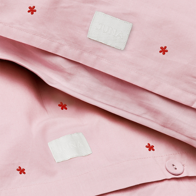 Juna Daisy sengetøj pink/rød 200x220 cm