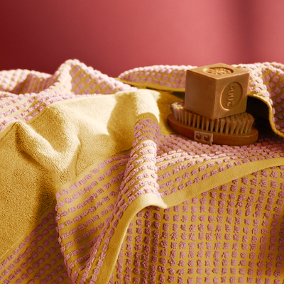 Juna Check håndklæde gul/lyserød 50x100 cm