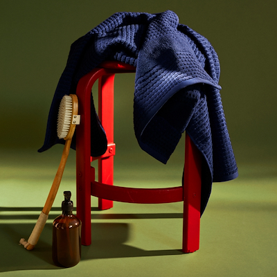 Juna Check håndklæde marineblå 50x100 cm