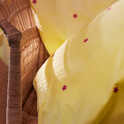 Juna Daisy sengetøj gul/lyserød 140x220 cm