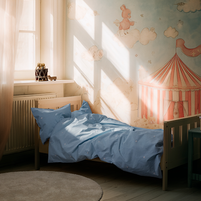 Juna Daisy børne sengetøj lyseblå/hvid 100x140 cm