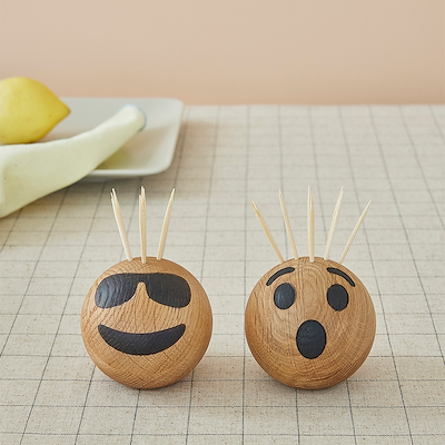 Spring Copenhagen OMG tandstikholder træ