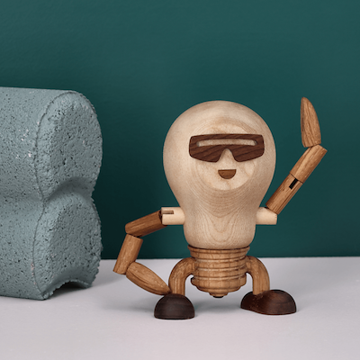 Spring Copenhagen Woodies Buster Bulb træfigur H9,5 cm