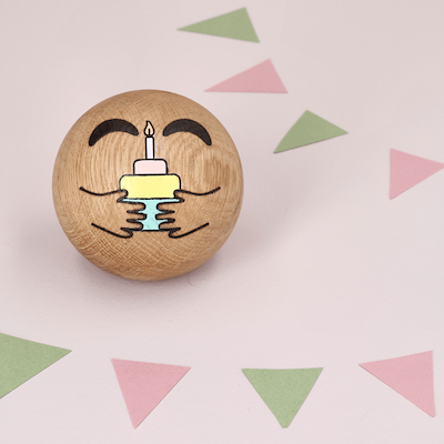 Spring Copenhagen Emotions Wish træfigur med fødselsdagskage Ø7 cm