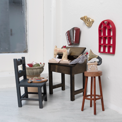 Det Gamle Apotek strikketøj til nisser grå