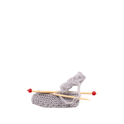 Det Gamle Apotek strikketøj til nisser grå