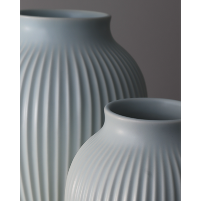 Knabstrup Keramik Ripple vase mat lyseblå H 20 cm