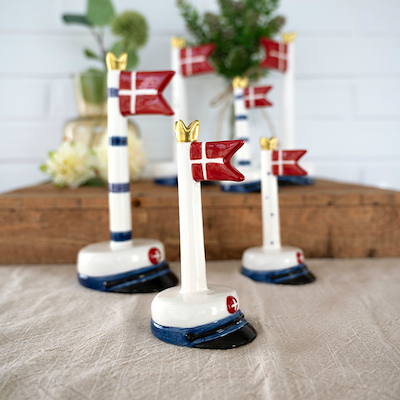 Det Gamle Apotek blå student bordflag H 12 cm