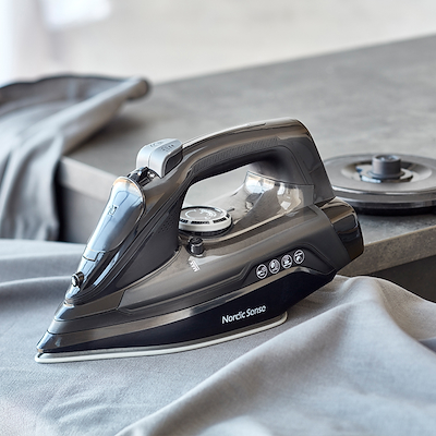 Nordic Sense Steam Iron ledningsfrit dampstrygejern sort 2200 watt