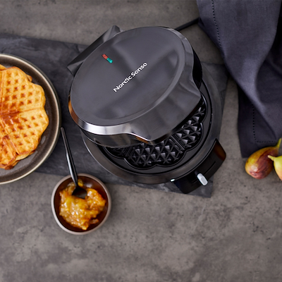 Nordic Sense vaffeljern sort 1000 watt