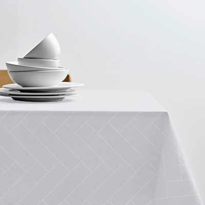 Södahl Tiles Damask dug optisk hvid 140x320 cm
