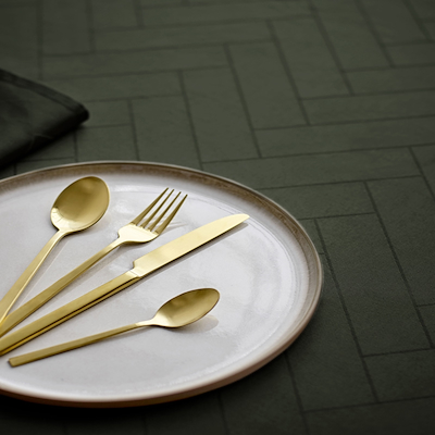 Södahl Tiles Damask dug forest green 140 x 270 cm