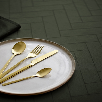 Södahl Tiles Damask dug forest green 140 x 320 cm