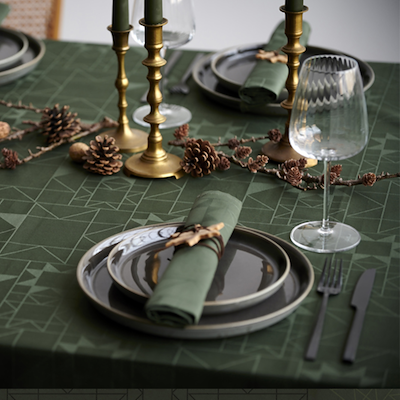 Södahl Damask Dug Star Forest Green 140 x 270 Cm