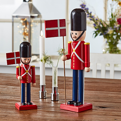 Celebrate garder rød/sort træ 25 cm | Kop & Kande