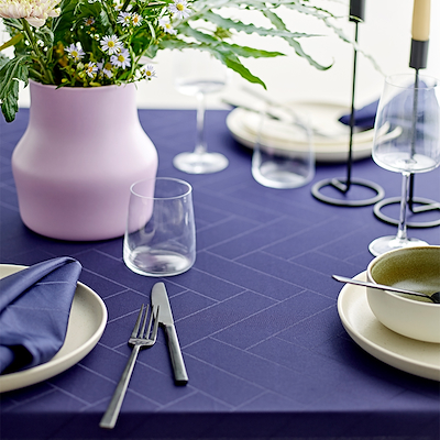 Södahl Tiles Damask dug indigo 140 x 320 cm