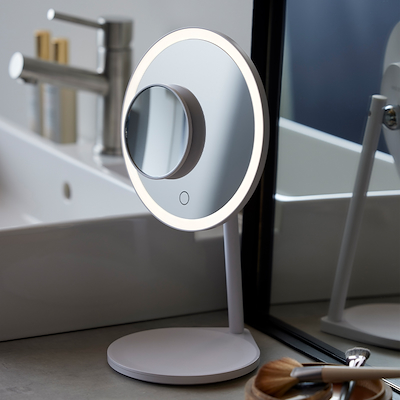 Nordic Sense makeupspejl med lys hvid