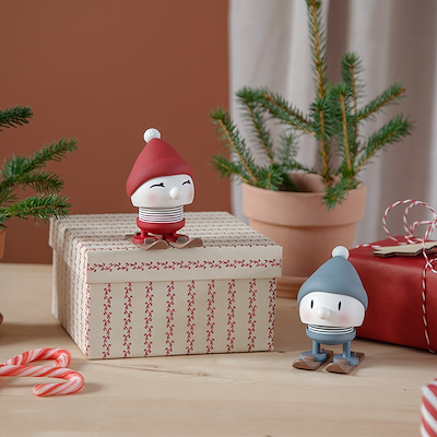 Hoptimist Bimble Skiing figur rød H7,2 cm