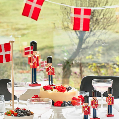 Celebrate garder H75 cm rød/sort træ