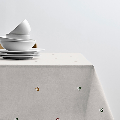 Södahl Christmas Hearts Embroidery dug rød 140x270 cm