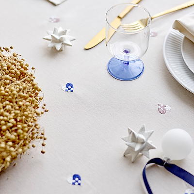 Södahl Christmas Hearts dug blå 140x270 cm