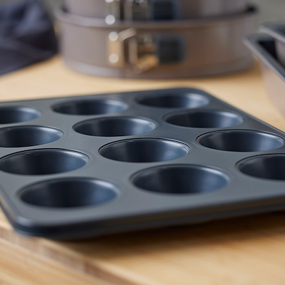 Blomsterbergs muffinform latte stål til 12 stk.