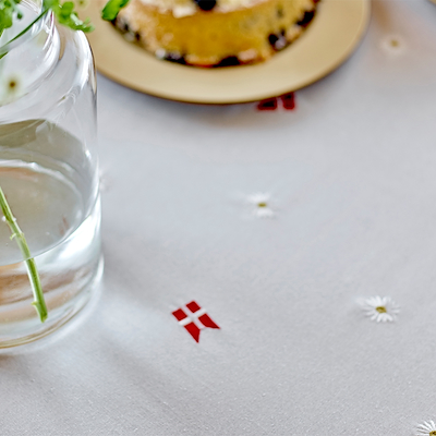 Södahl Tillykke fødselsdagsdug 140x270 cm