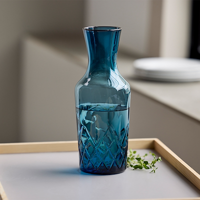 Lyngby Glas Sorrento vandkaraffel blå 1 liter