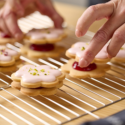 Blomsterbergs foldbar afkølingsrist 48x32,5x1,5 cm