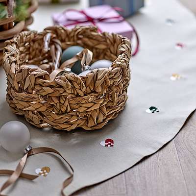 Södahl Christmas Hearts juletræstæppe beige 110 cm