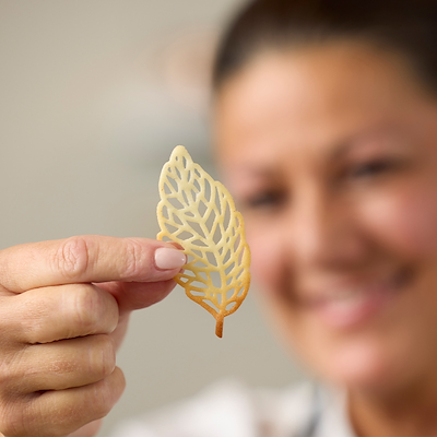 Blomsterbergs tuileform blad latte silikone 27.8x6 cm