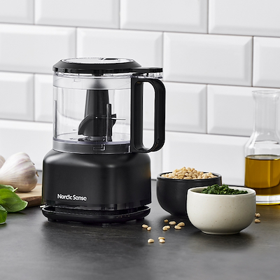Nordic Sense minihakker med hældetud 0,5 liter 250 watt