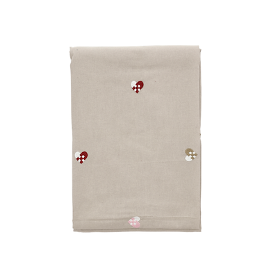 Södahl Christmas Hearts Embroidery juledug rød 140x270 cm