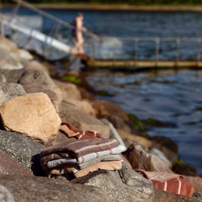 Zone Sauna håndklæde brun/sand/blå 70x140 cm